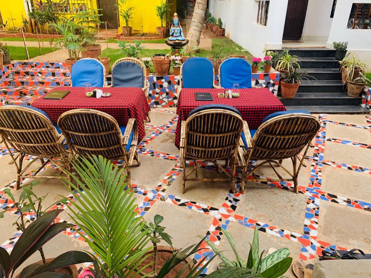 Savitri Guest House Арамбол Екстер'єр фото